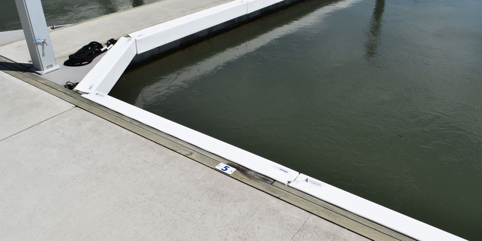 Deluxe Barrier Fenders - available from Hauraki Fenders. Foam marina berth fender.