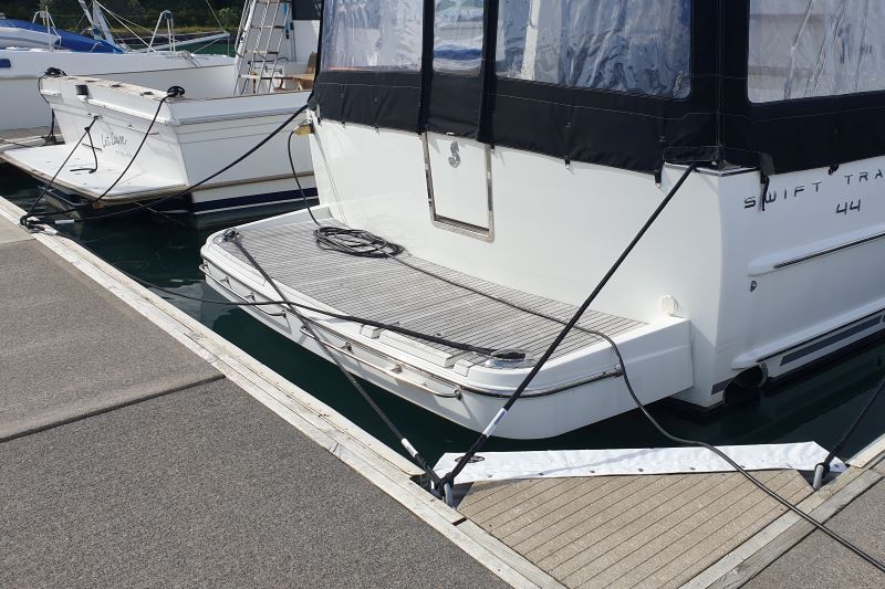 Marina Berth Set up by Hauraki Fenders.  Supply and installation of dock lines, marina fenders, dock wheels and pole fenders.  Grand Pacific, Ultralon, Marinaquip and Barrier Fenders. 
